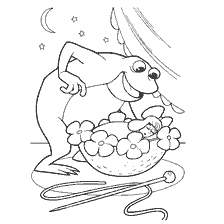 coloring page: Old toad saw Thumbelina in a basket of flowers