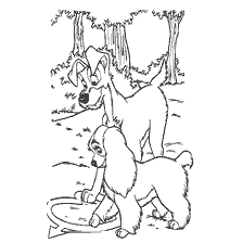 coloriage: Dame et Tramp, Chiens sur la pelouse